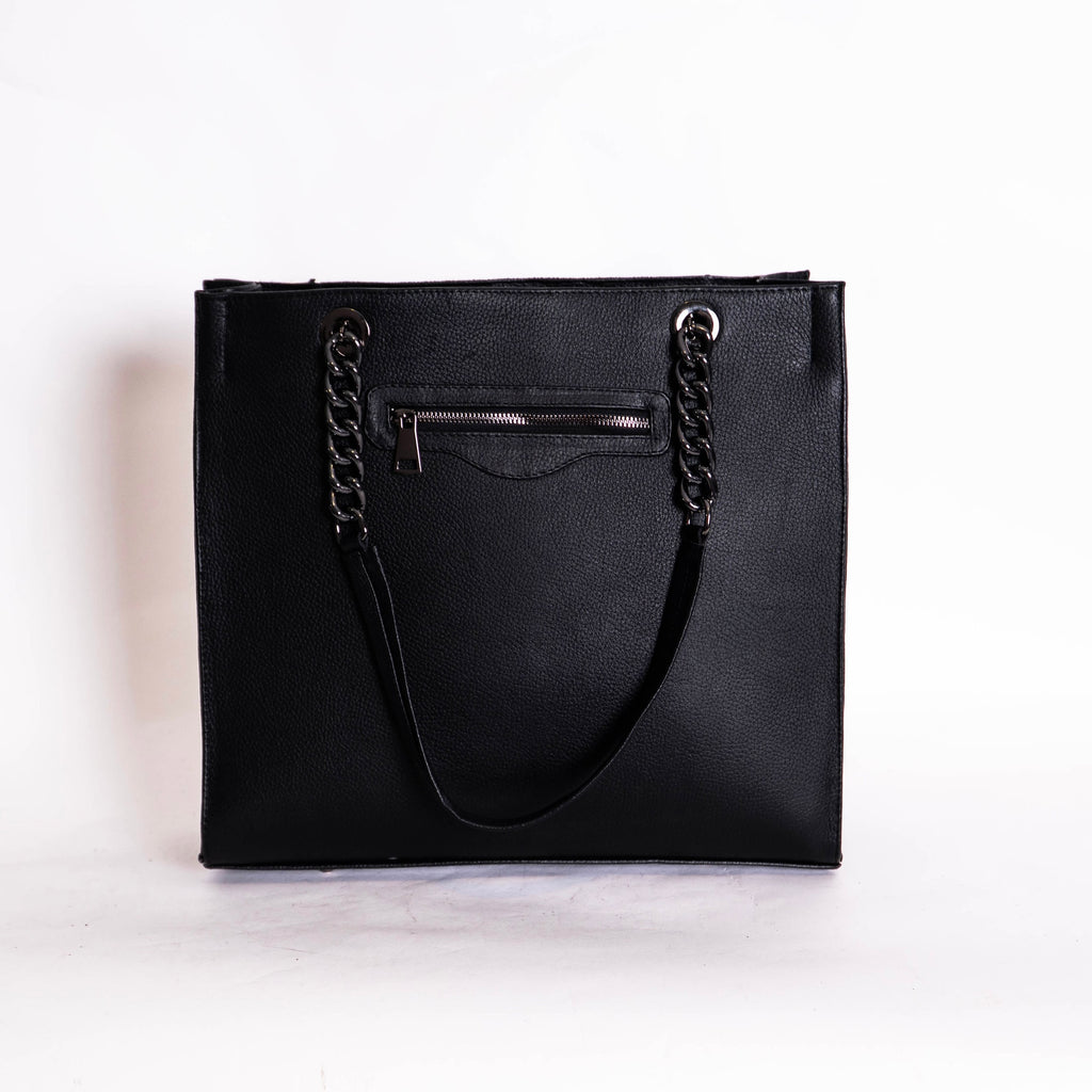 Martina Mantarraya / Python